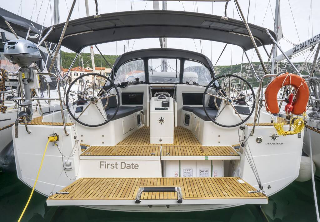Segelyachten Sun Odyssey 410 First Date
