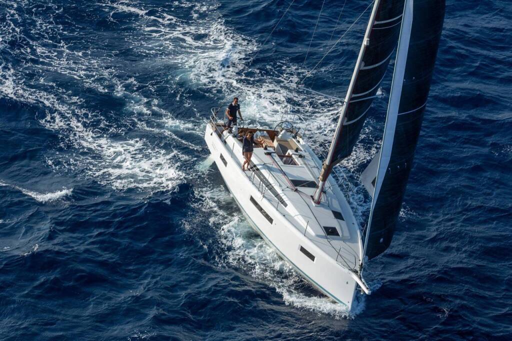 Sailing yacht Sun Odyssey 410 Under Pressure