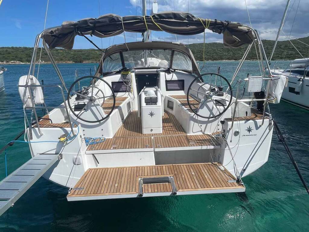 Sailing yacht Sun Odyssey 410 Rocketman