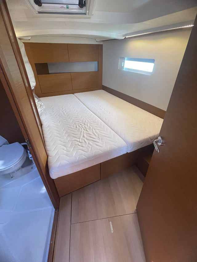 Sailing yacht Sun Odyssey 410 Rocketman