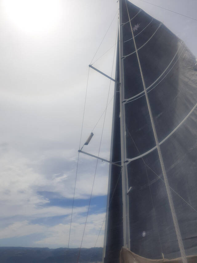Sailing yacht Sun Odyssey 410 The song is you
