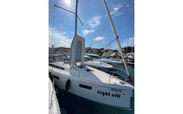 Sun Odyssey 410 night elli ACI Marina Trogir