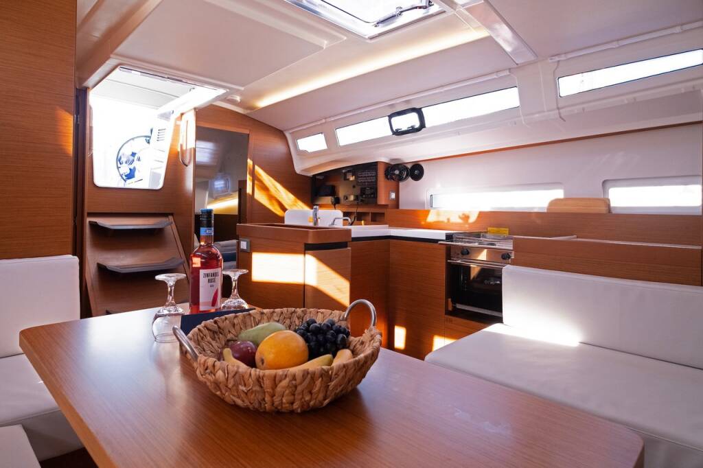 Segelyachten Sun Odyssey 410 Midnight Kiss