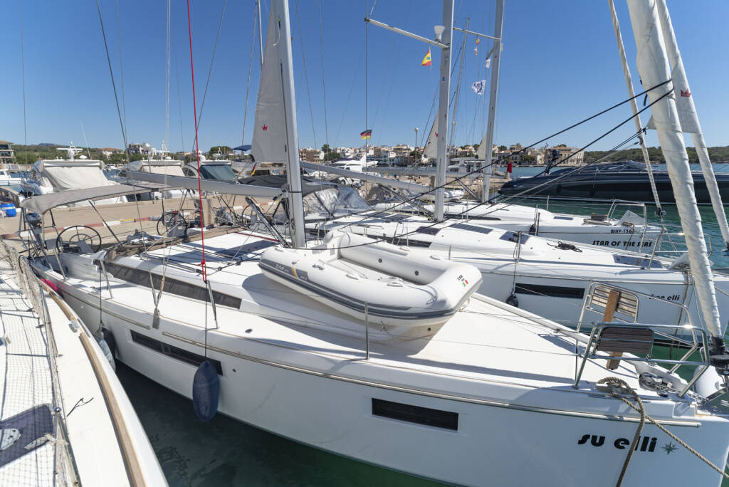Sailing yacht Sun Odyssey 410 SuElli