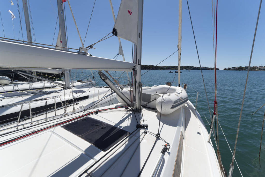 Sailing yacht Sun Odyssey 410 SuElli
