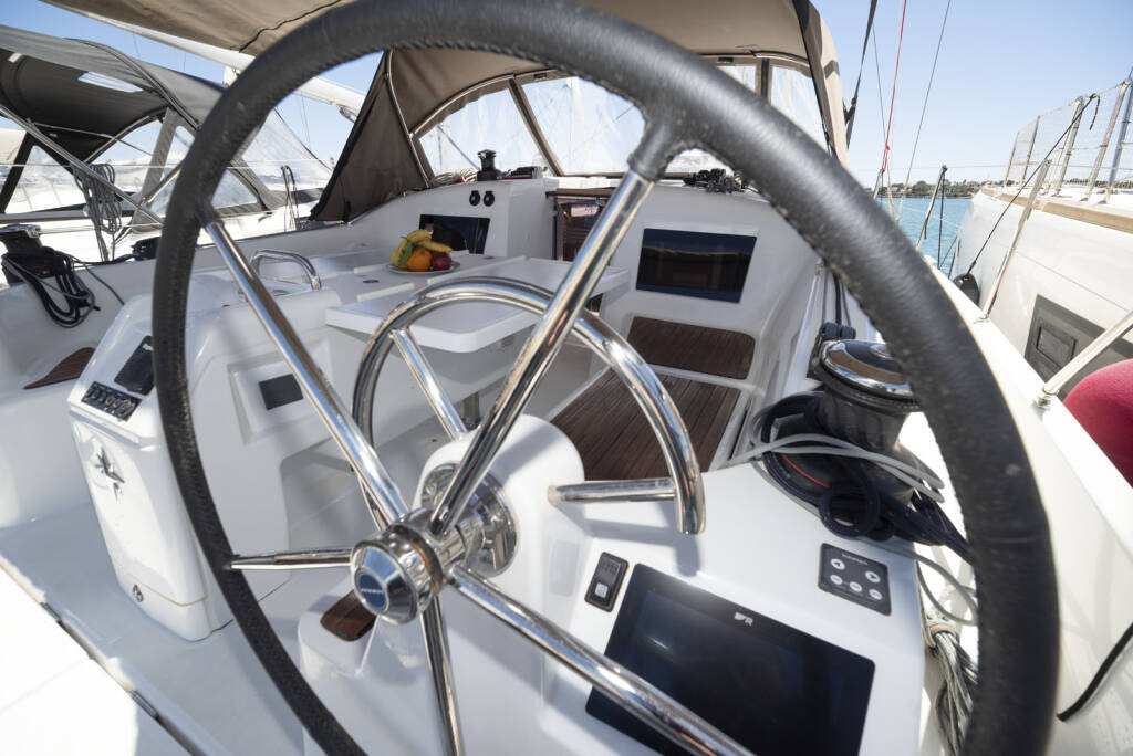 Sailing yacht Sun Odyssey 410 SuElli