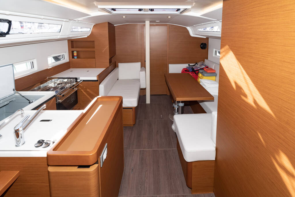 Sailing yacht Sun Odyssey 410 Sea Pearl
