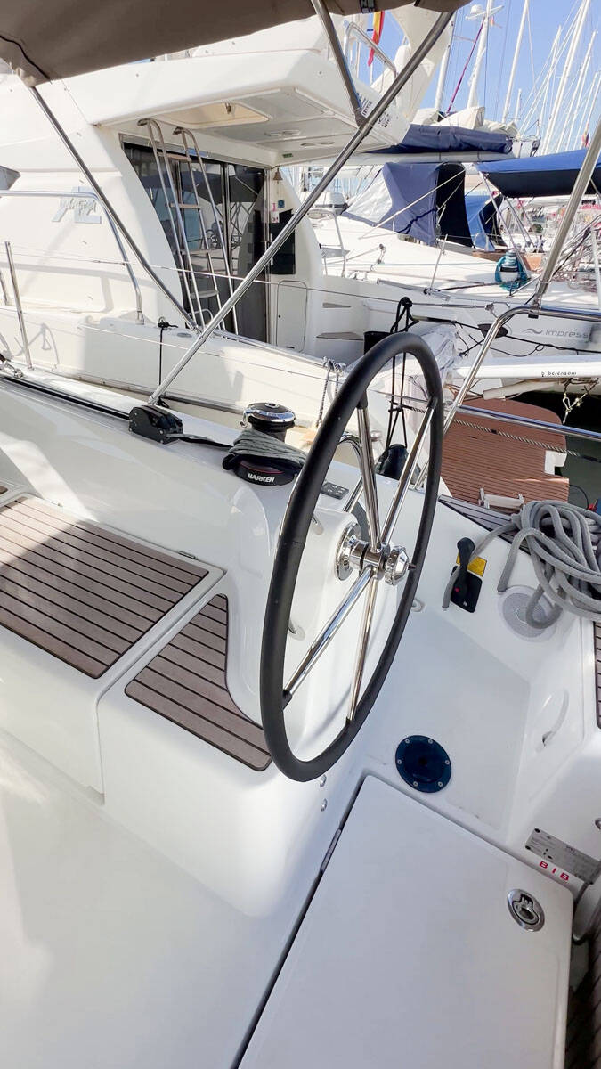 Sailing yacht Sun Odyssey 410 Sea Pearl