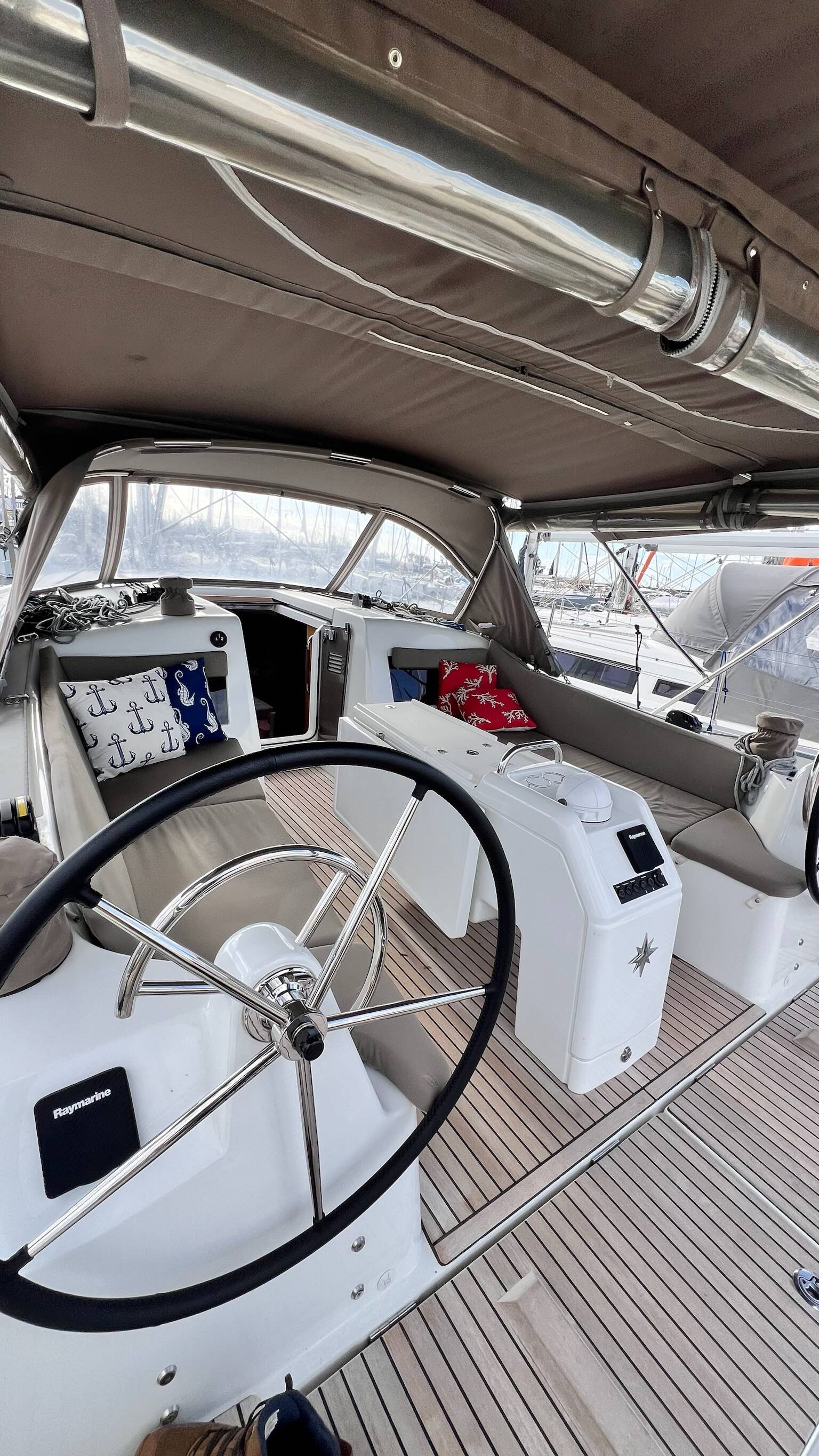 Sailing yacht Sun Odyssey 410 Pelora