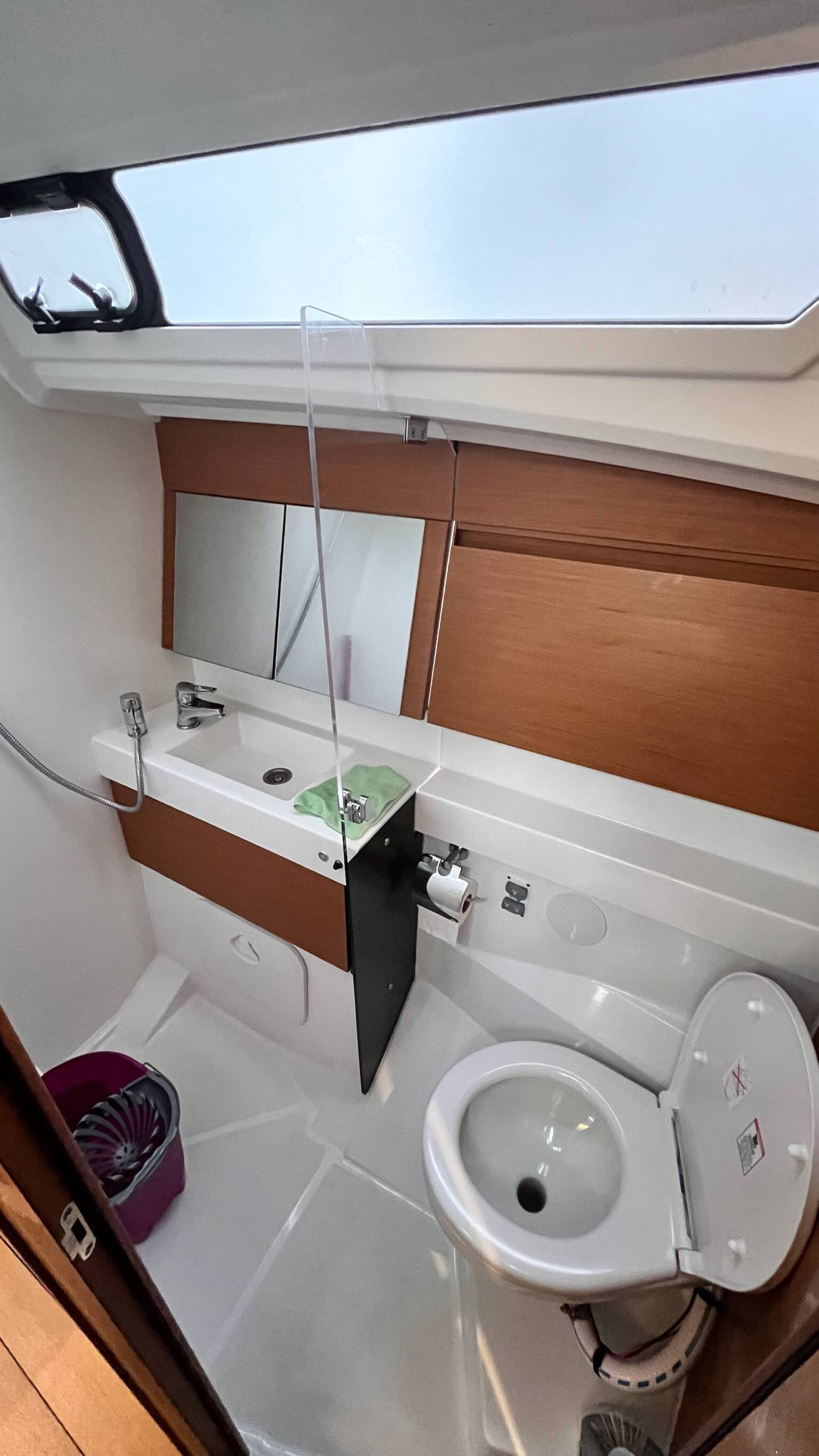 Sailing yacht Sun Odyssey 410 Pelora