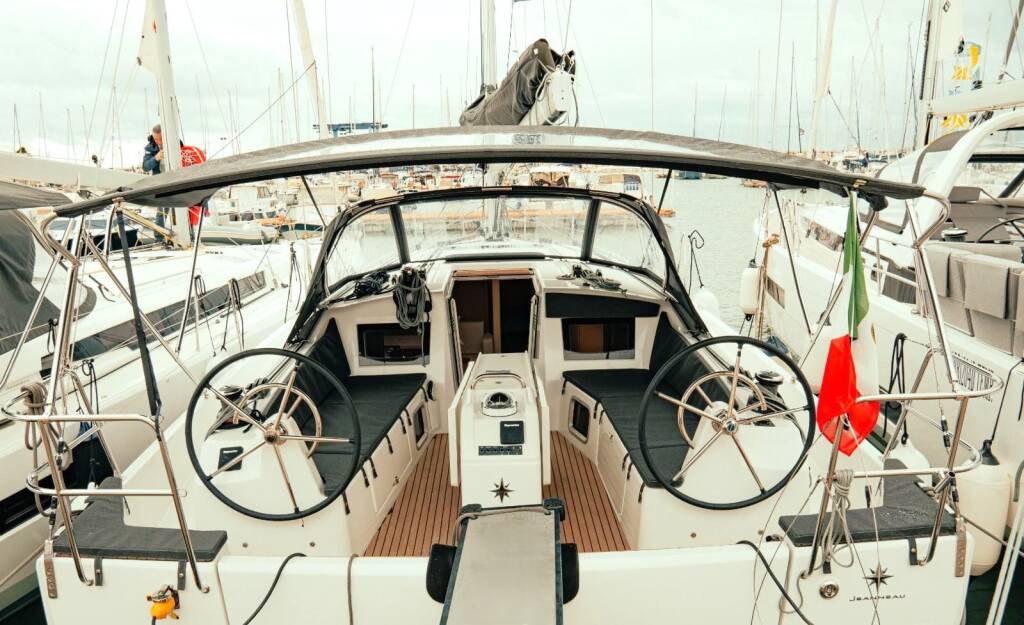 Segelyachten Sun Odyssey 410 Colibri