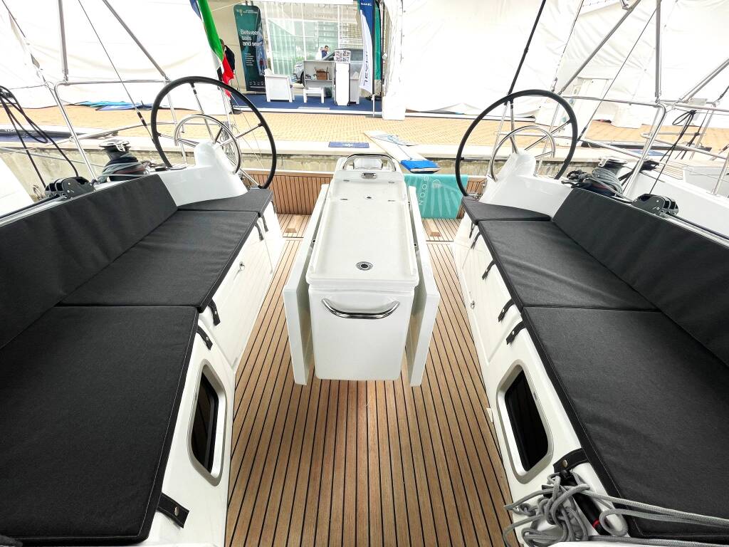Segelyachten Sun Odyssey 410 Colibri