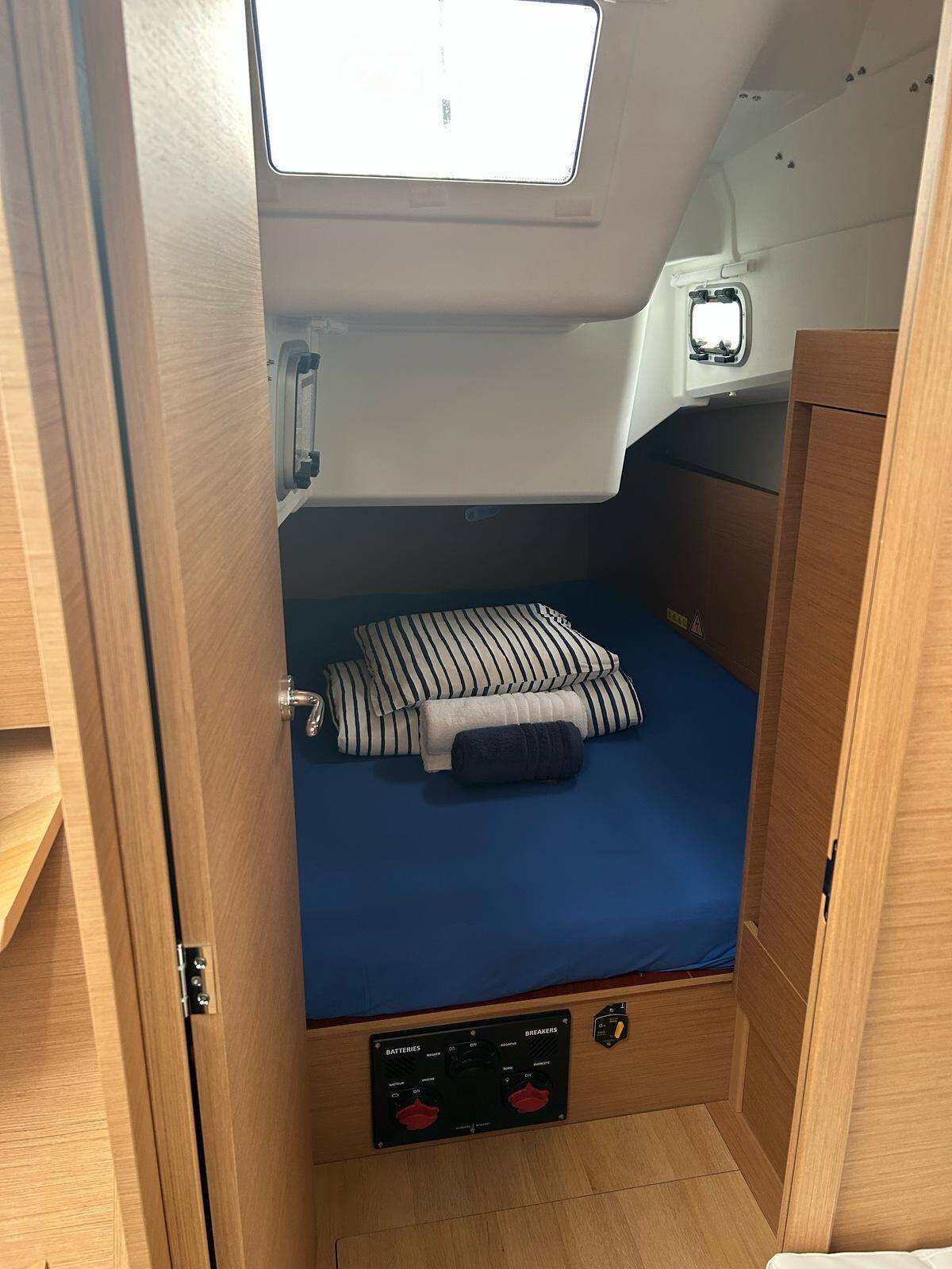 Sailing yacht Sun Odyssey 410 Titzi