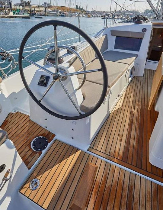 Sailing yacht Sun Odyssey 410 Chimera