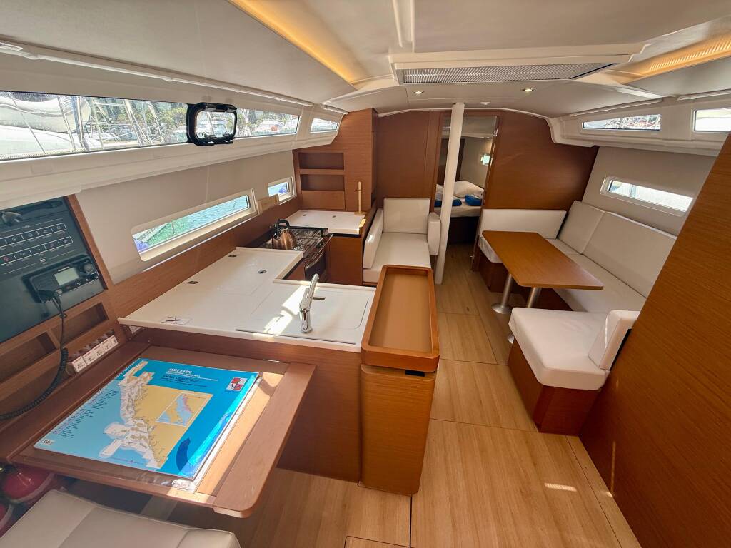 Segelyachten Sun Odyssey 410 Sunset Kiss