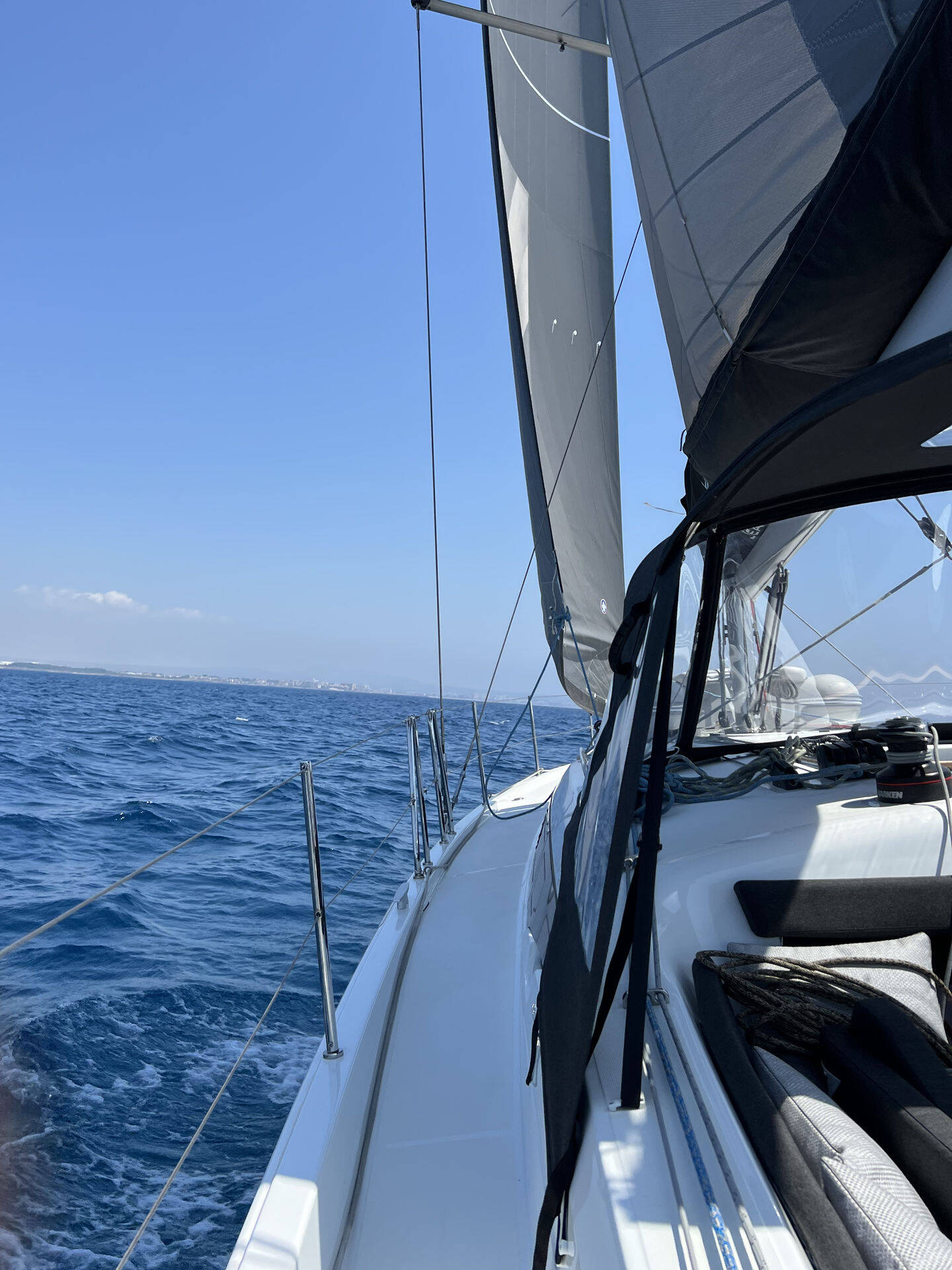 Sailing yacht Sun Odyssey 410 Naoussa