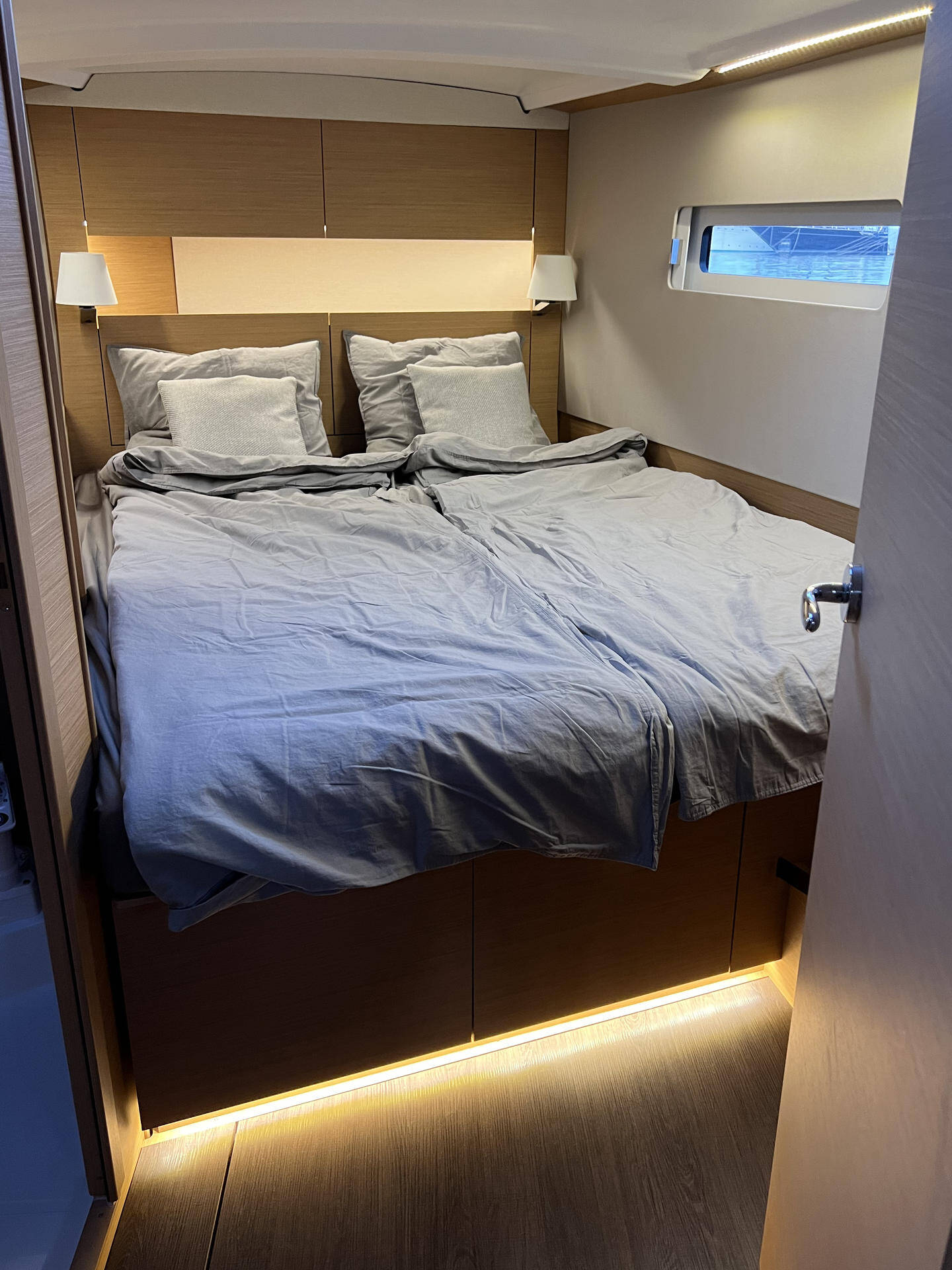 Sailing yacht Sun Odyssey 410 Naoussa
