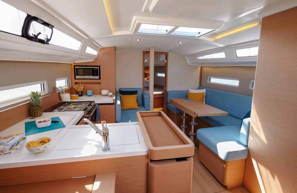 Segelyacht Sun Odyssey 410 Turing Machine