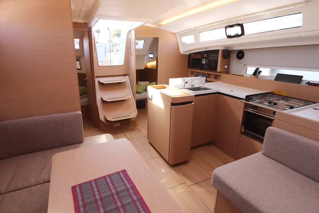 Segelyachten Sun Odyssey 410 Aris