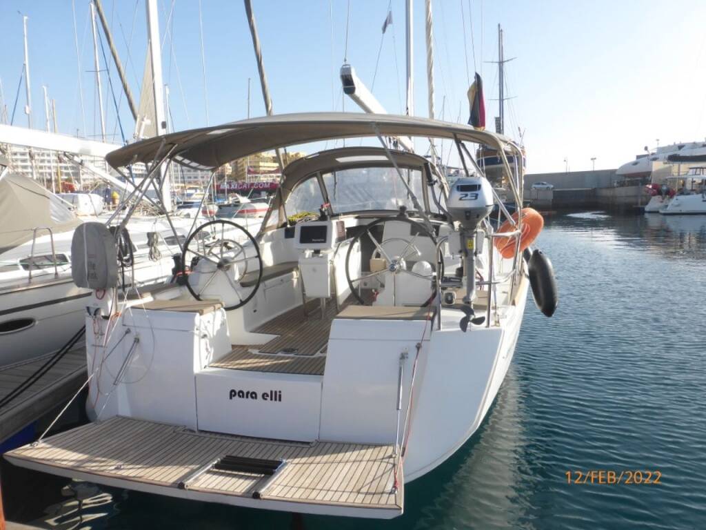 Sailing yacht Sun Odyssey 419 Para elli