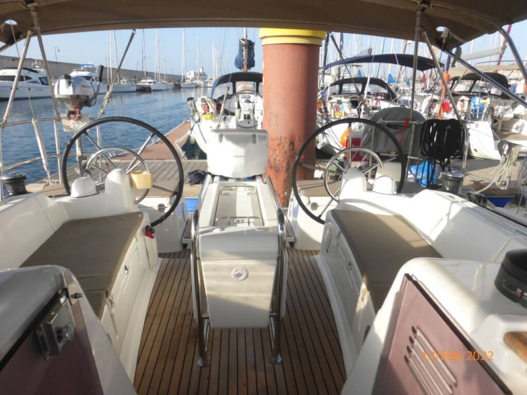 Sailing yacht Sun Odyssey 419 Para elli