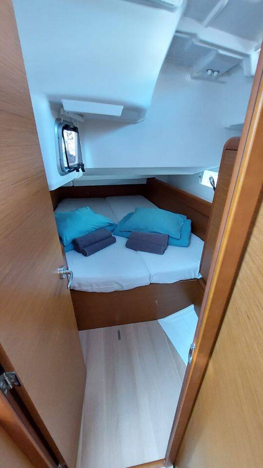 Sailing yacht Sun Odyssey 419 Para elli