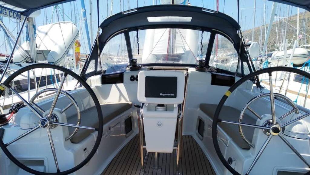 Sailing yacht Sun Odyssey 419 Tumbleweed