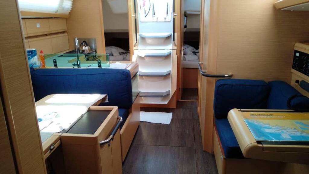 Sailing yacht Sun Odyssey 419 Tumbleweed