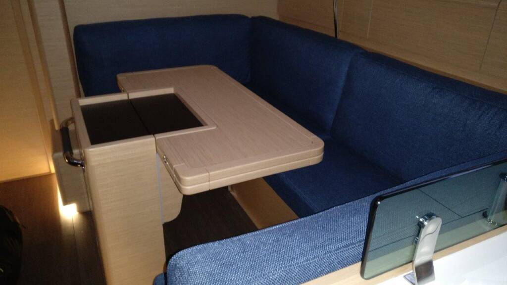 Sailing yacht Sun Odyssey 419 Tumbleweed