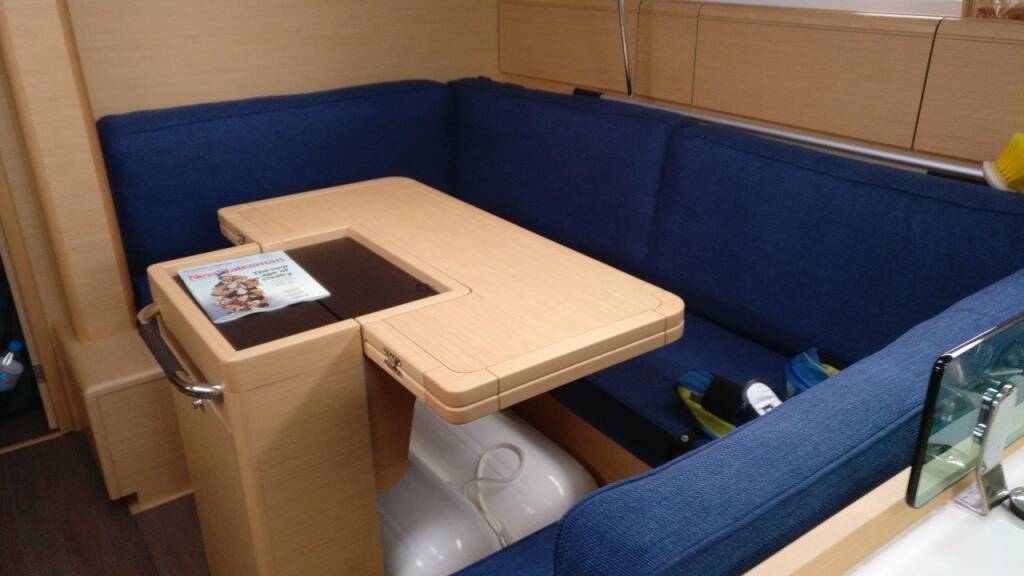 Sailing yacht Sun Odyssey 419 Tumbleweed