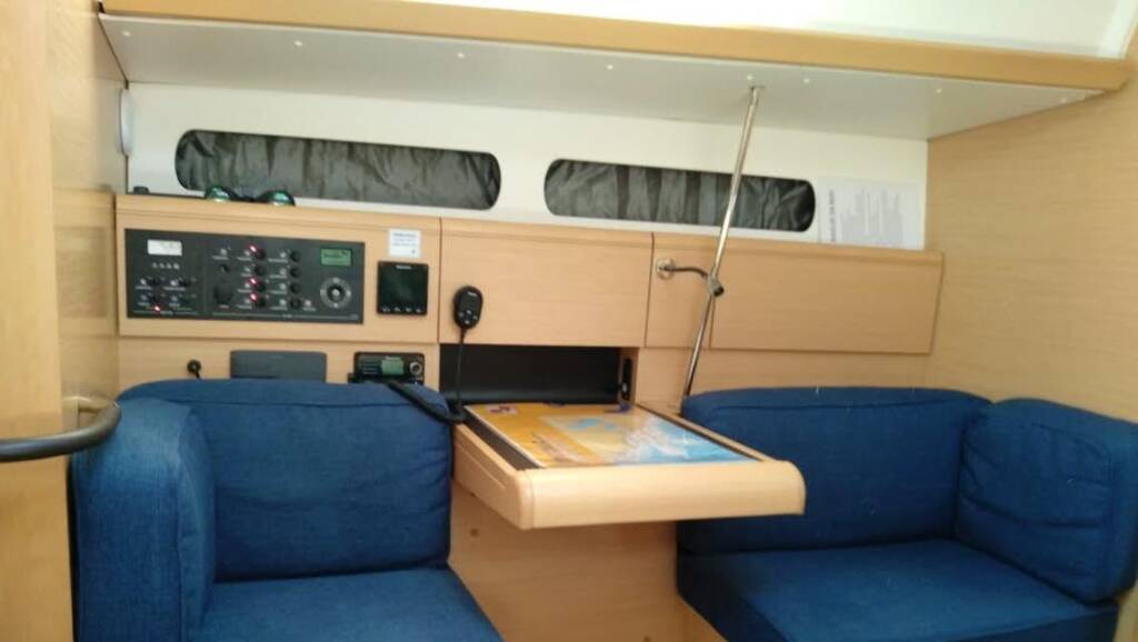 Sailing yacht Sun Odyssey 419 Tumbleweed