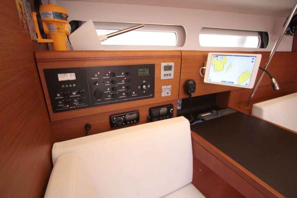 Segelyachten Sun Odyssey 419 Perseas