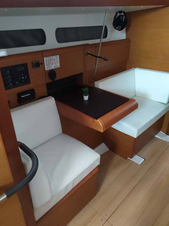 Segelyachten Sun Odyssey 419 Mango Tango
