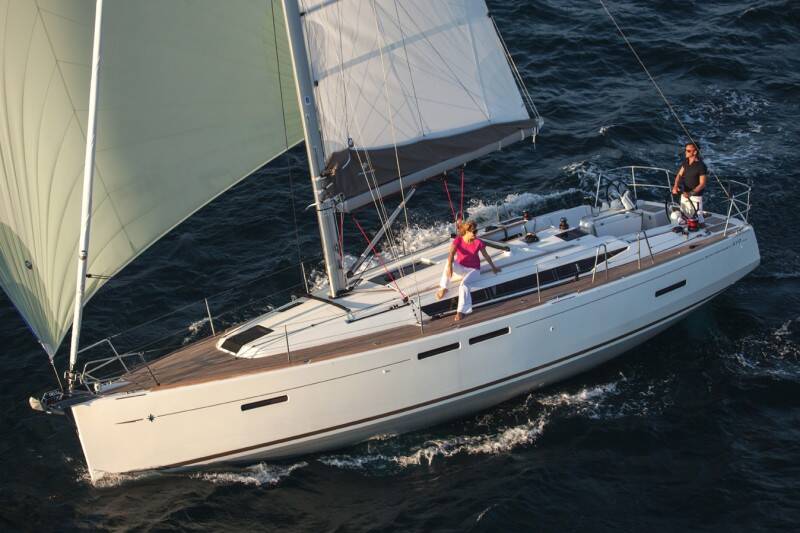 Sailing yacht Sun Odyssey 419 Coconut
