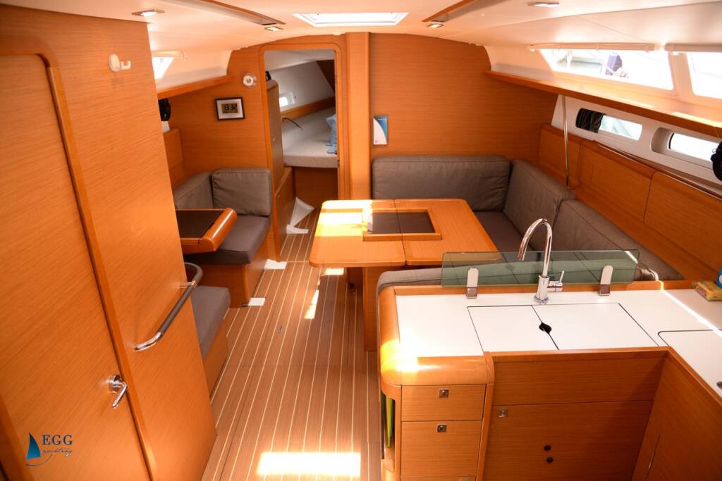 Sailing yacht Sun Odyssey 419 Feeling Fine