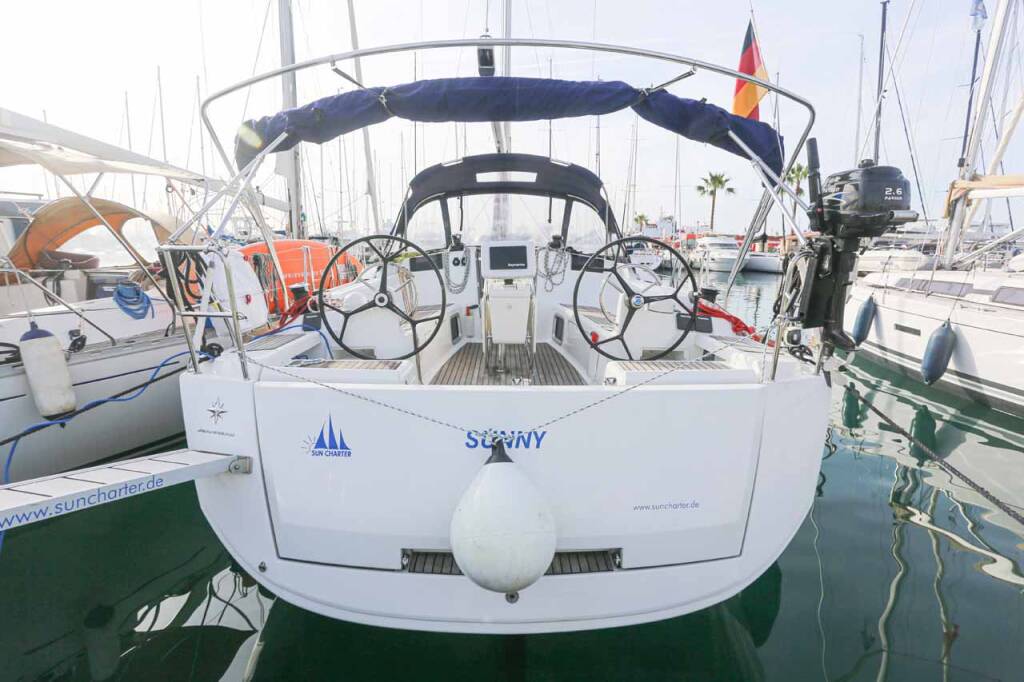 Sailing yacht Sun Odyssey 419 