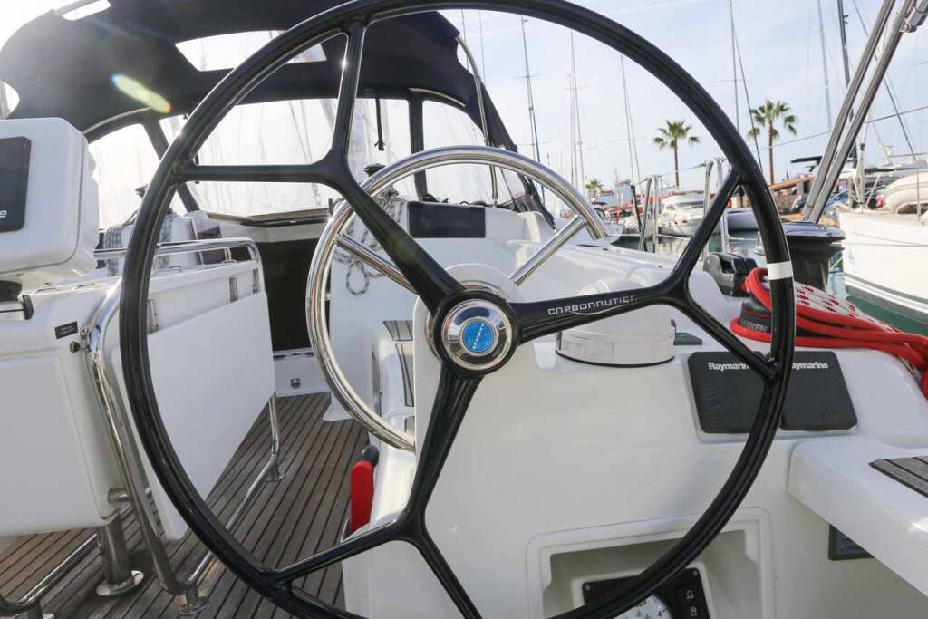 Sailing yacht Sun Odyssey 419 