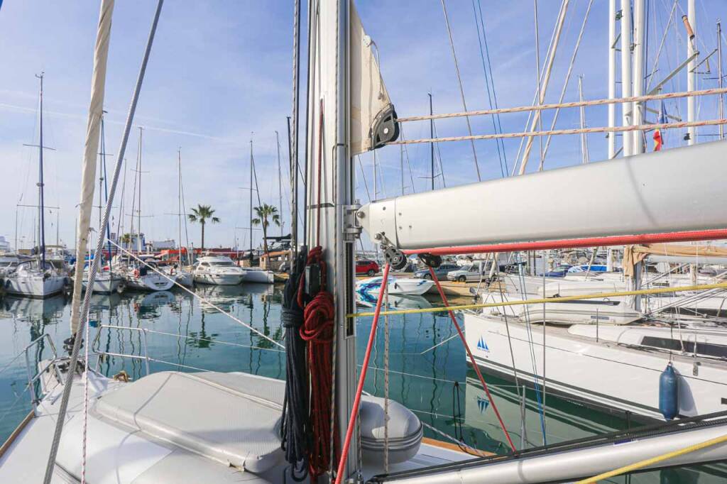 Sailing yacht Sun Odyssey 419 