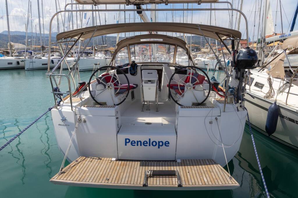 Sailing yacht Sun Odyssey 419 Penelope