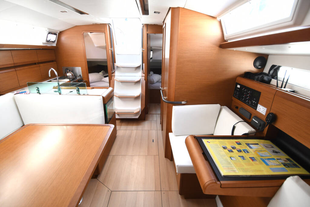 Segelyachten Sun Odyssey 419 Kiss Kiss