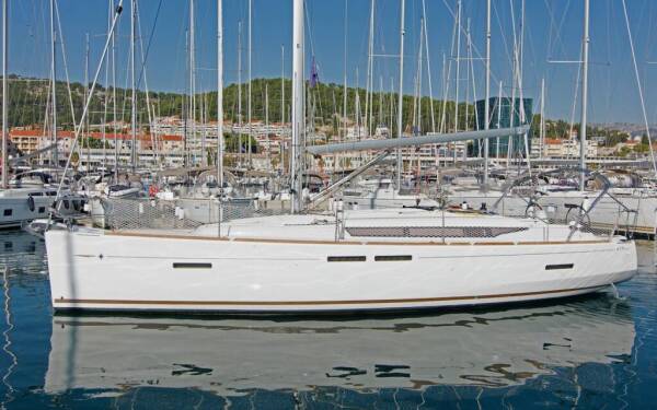 Sun Odyssey 419 Dorado ACI Marina Split