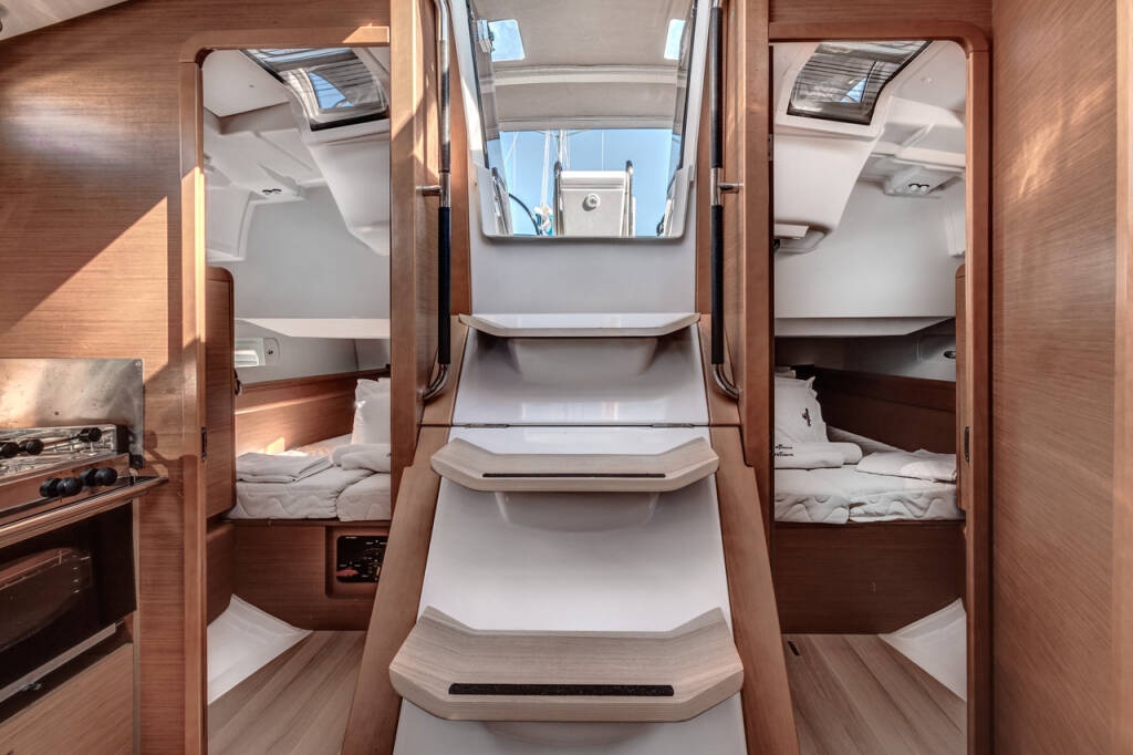 Sailing yacht Sun Odyssey 419 Calypso
