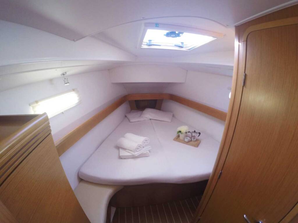 Segelyachten Sun Odyssey 42 DS Sweet Alis