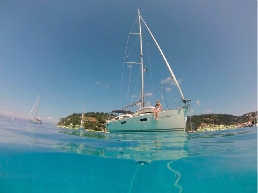 Sailing yacht Sun Odyssey 42 DS Sweet Alis