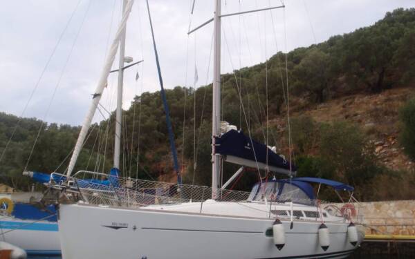 Sun Odyssey 42i Billmaira Preveza, Main Port