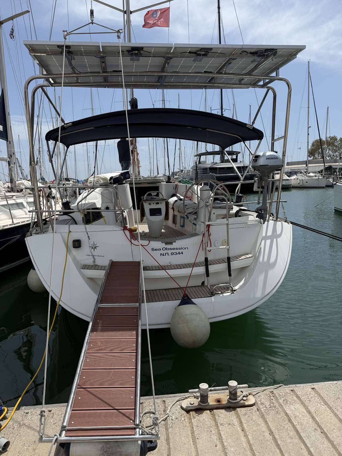 Sailing yacht Sun Odyssey 42i Sea Obsession
