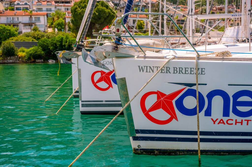 Sailing yacht Sun Odyssey 42i Winter Breeze