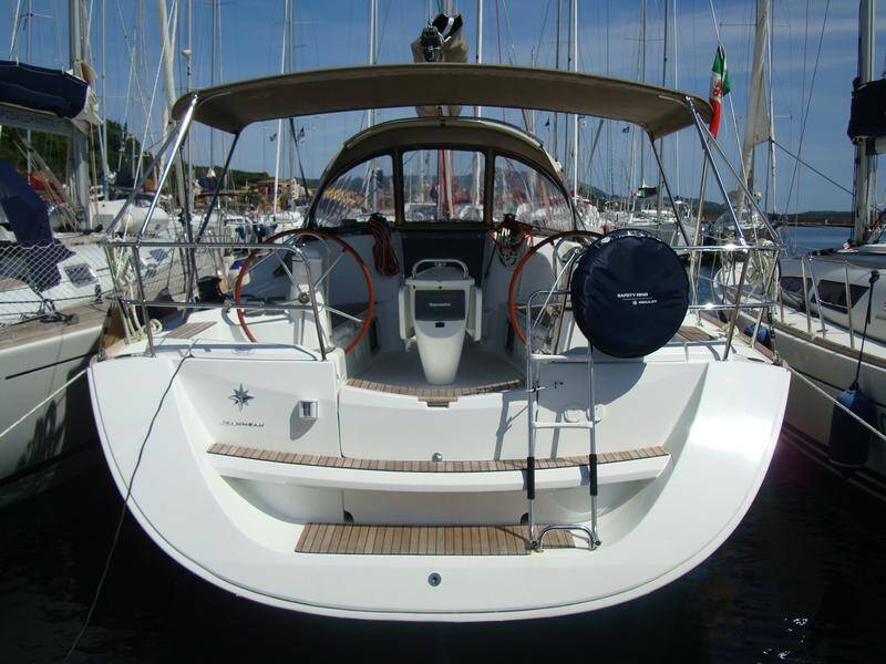 Sailing yacht Sun Odyssey 42i Praha