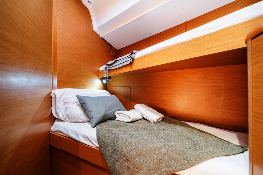 Sailing yacht Sun Odyssey 439 Aliki