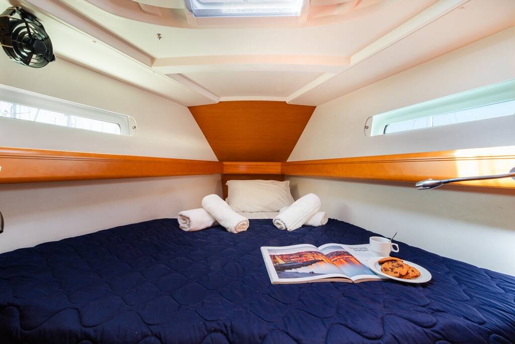 Sailing yacht Sun Odyssey 439 Fregata
